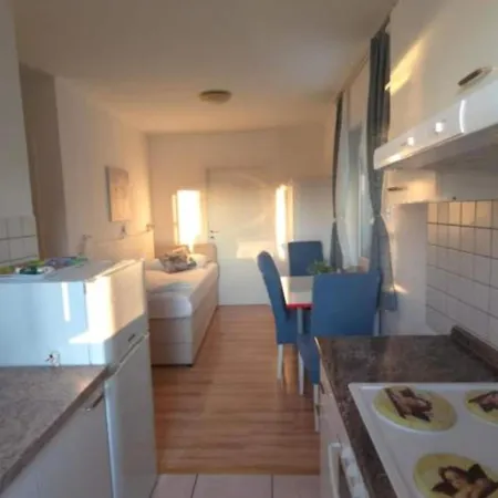 Peaceful With Style - Classsic Two Bedroom Appartement Trogir
